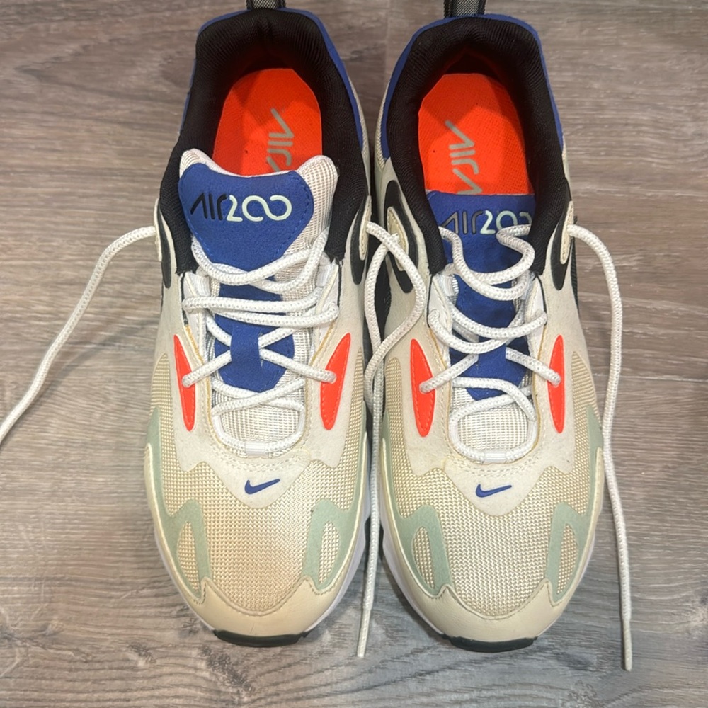 Nike Air 200